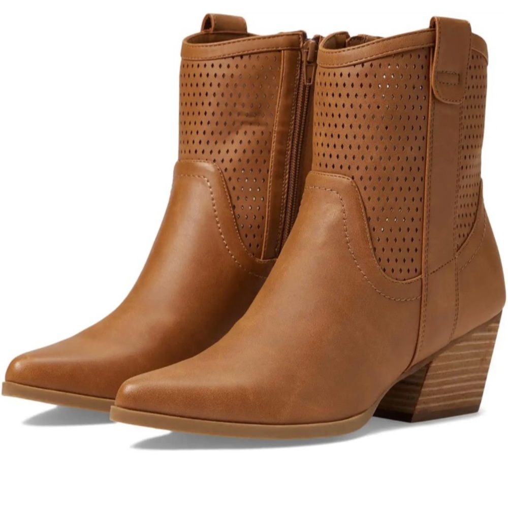 DV by Dolce Vita Kirby western bootie!!🤩🤠 Brand New in box!